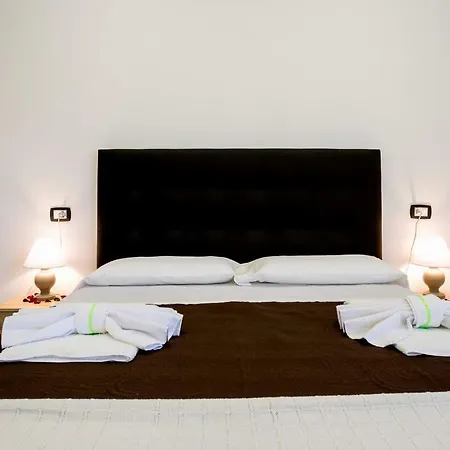 Paraiso Villas Sunrises I *